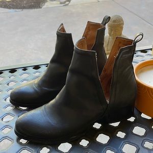 Black Jeffrey Campbell boots